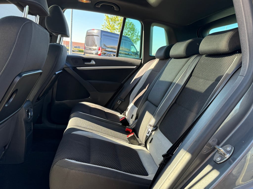 Volkswagen Tiguan 1.4 tsi sport&style r-line edition