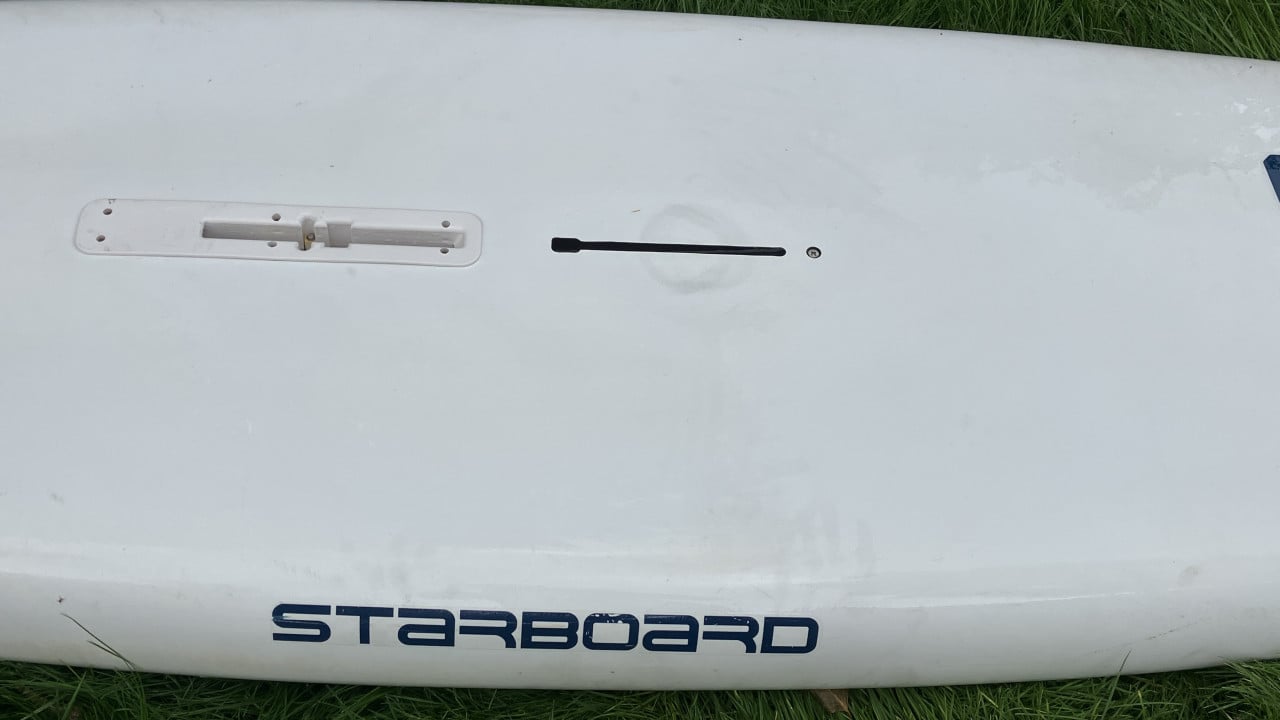 Surfplank voor beginners met alles er op en er aan