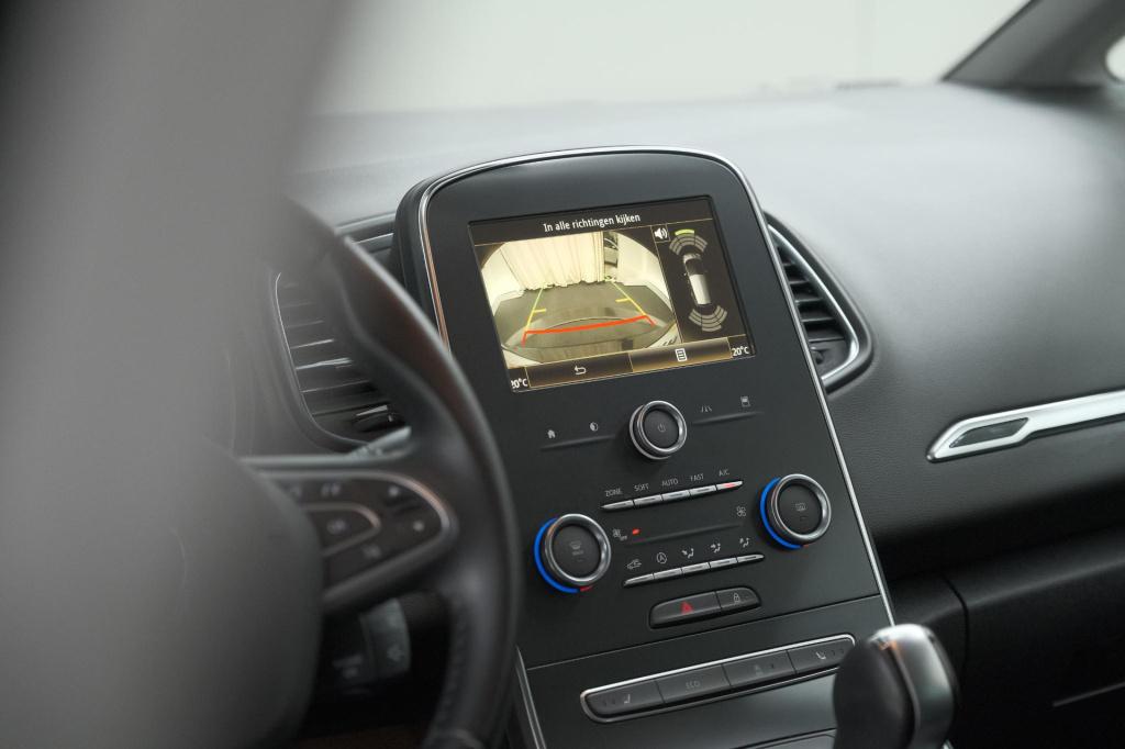 Renault Scenic tce 140 edc limited | camera | stoelverwarming | navigatie |