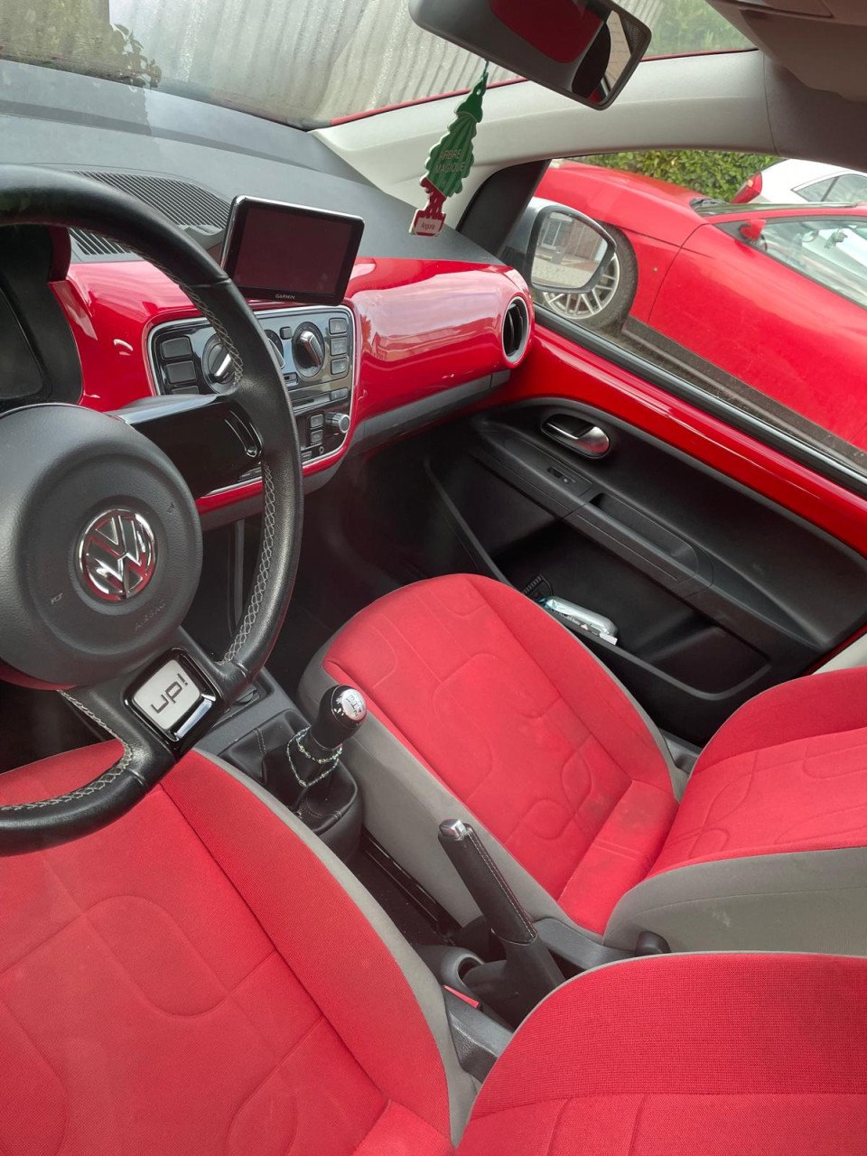 Volkswagen Up! 1.0 Cross Up! | Airco | Navi | 16 inch | boekjes | APK 2026