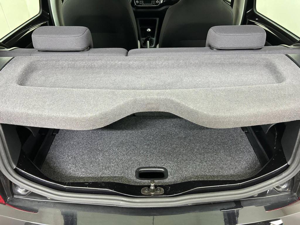 Volkswagen UP! occasion 1.0 high up! bluemotion | zwart | airco | aux | twe