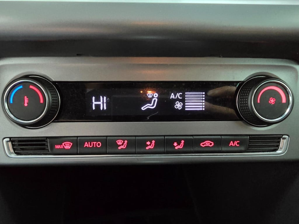 Volkswagen Polo occasion 1.2 tsi highline automaat met trekhaak en cruiseco