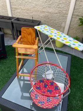 Gratis speelgoed: kinderstoel en babybox