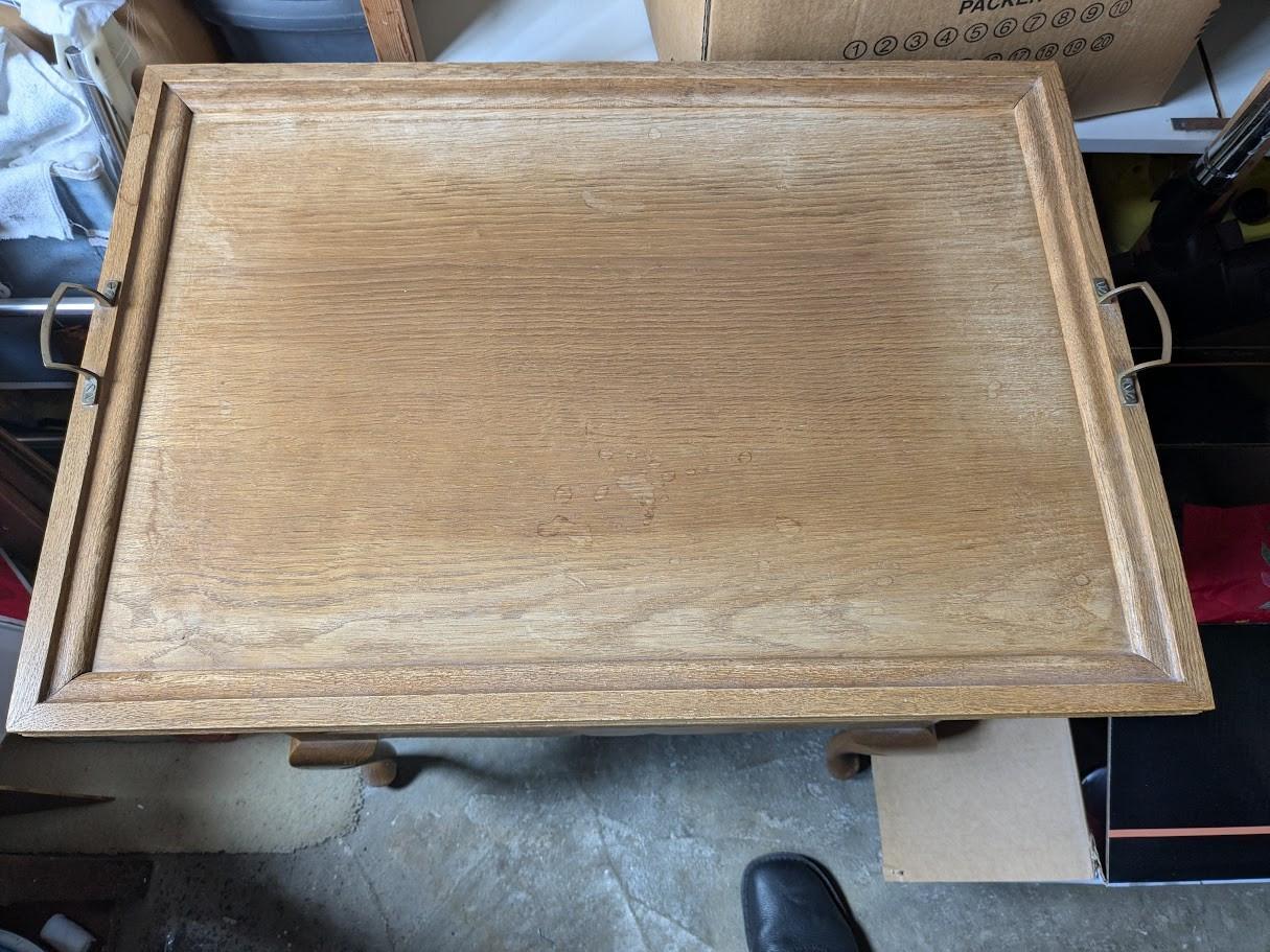 Uit bejaarden inboedel: zeer oud en leuk theekastje