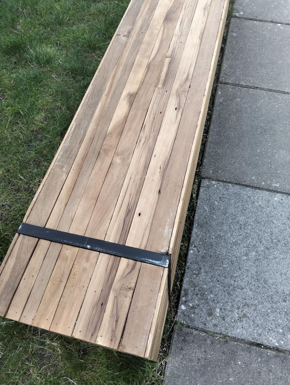 Houten blok-meubel