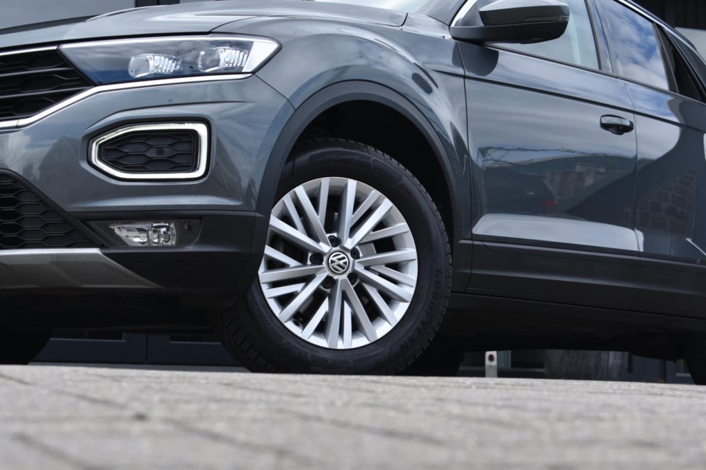 Volkswagen T-roc 1.0 tsi | panoramadak | camera | dealer onderhouden | nap 