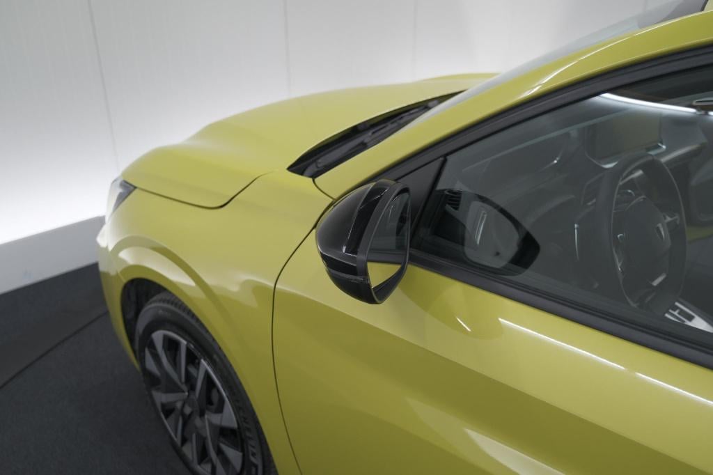 Peugeot 208 1.2 hybrid 110 e-dcs6 style | parkeersensoren | apple carplay |