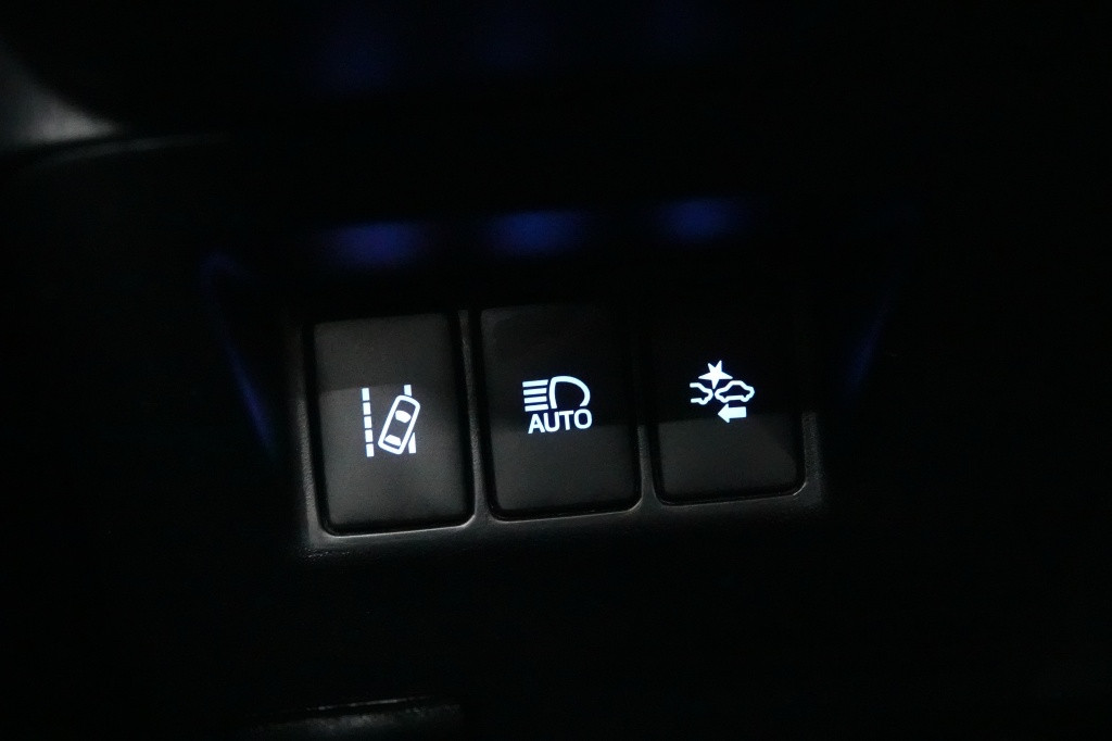 Toyota Yaris 1.0 vvt-i | camera | 15" | bluetooth |