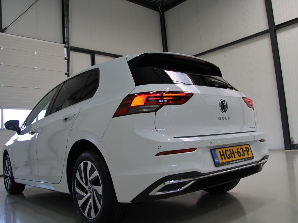 Volkswagen Golf 1.4 ehybrid 204pk style | acc | camera