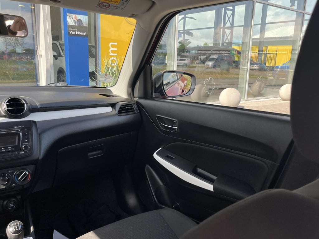 Suzuki Swift 1.2 comfort | airco | radio | lmv |