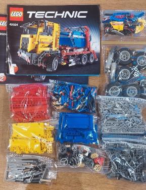 Lego technic Container Truck 42024