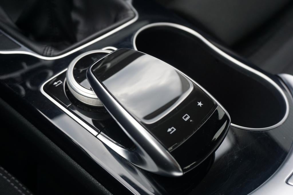 Mercedes-Benz C-Klasse 180 ambition amg line climate / navi / cruise / pdc 