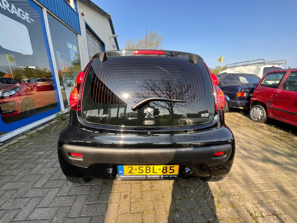 Peugeot 107 1.0 envy