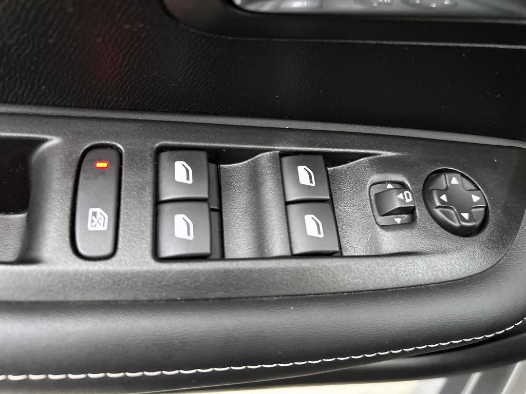 Peugeot 208 100 pk allure | rijklaar | navigatie | keyless entry | dodehoek