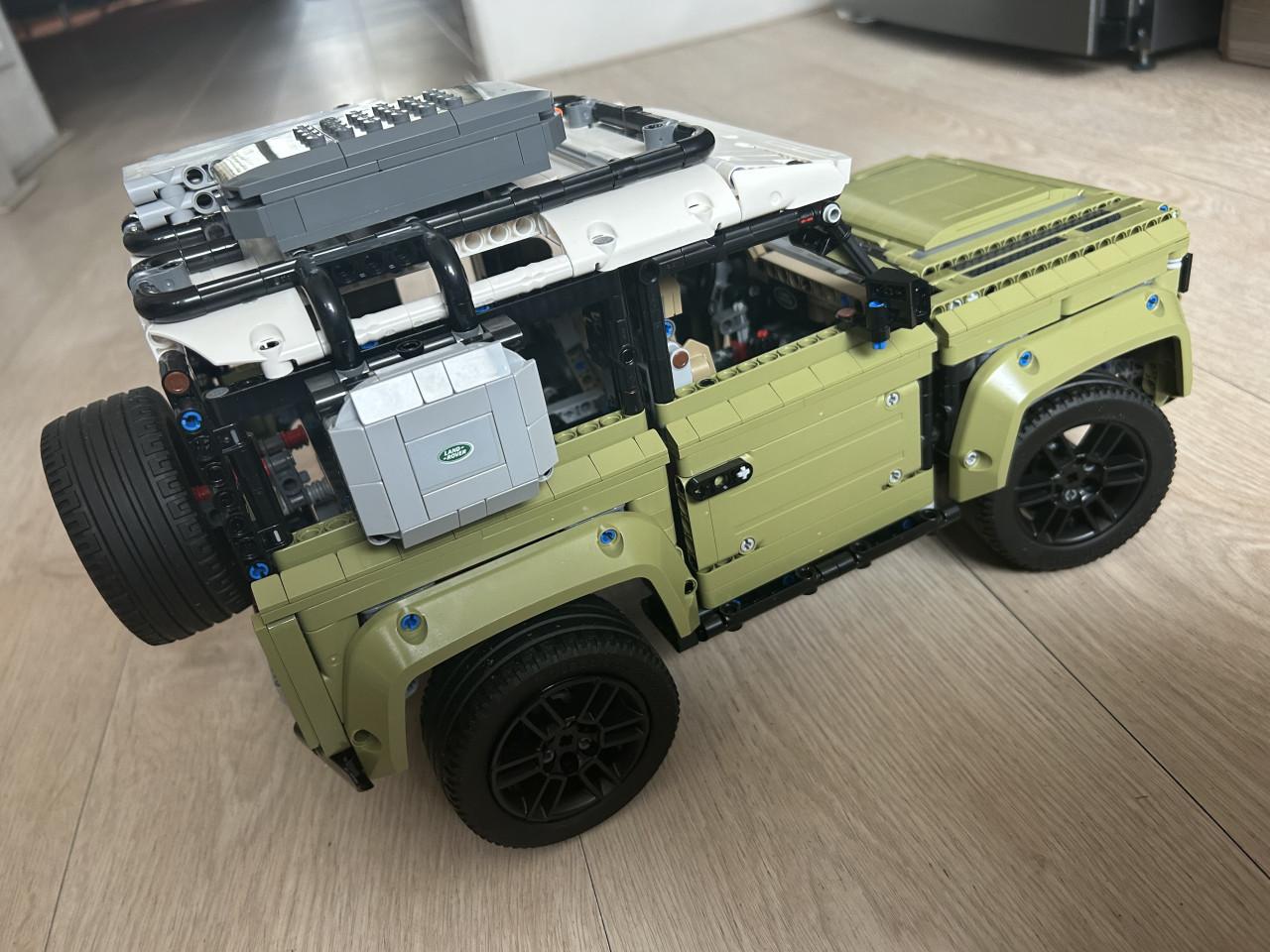 Lego Technic 42110 – Land Rover Defender