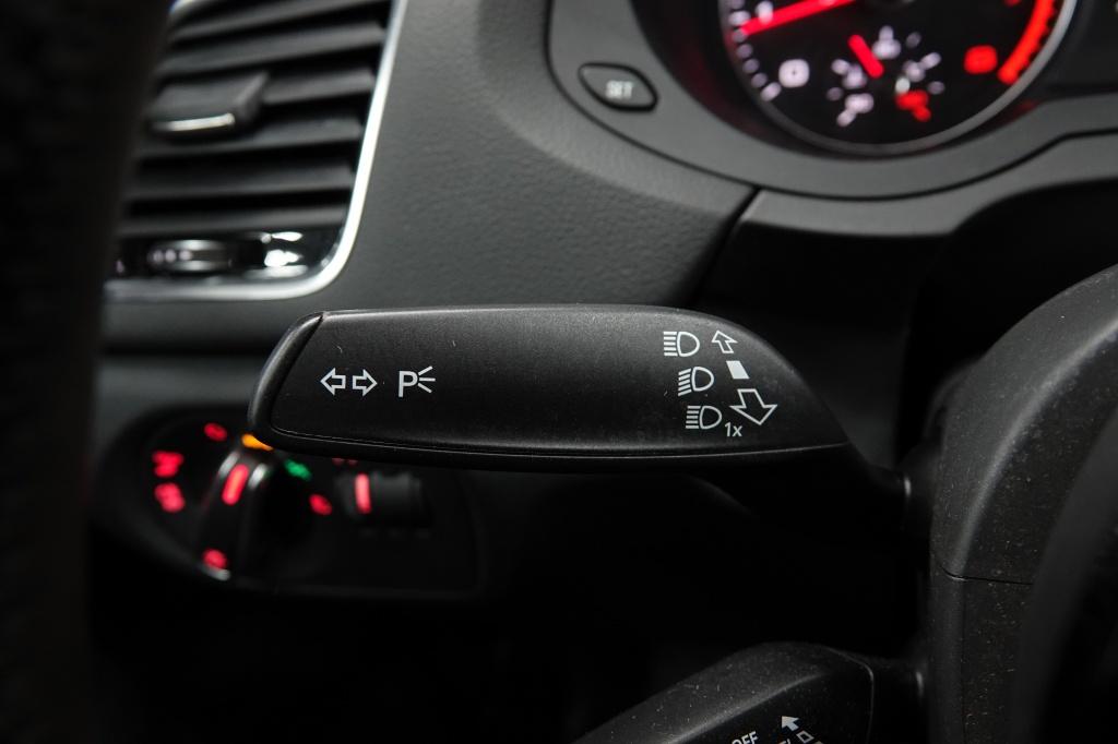 Audi Q3 1.4 tfsi | cruise | keyless | led |