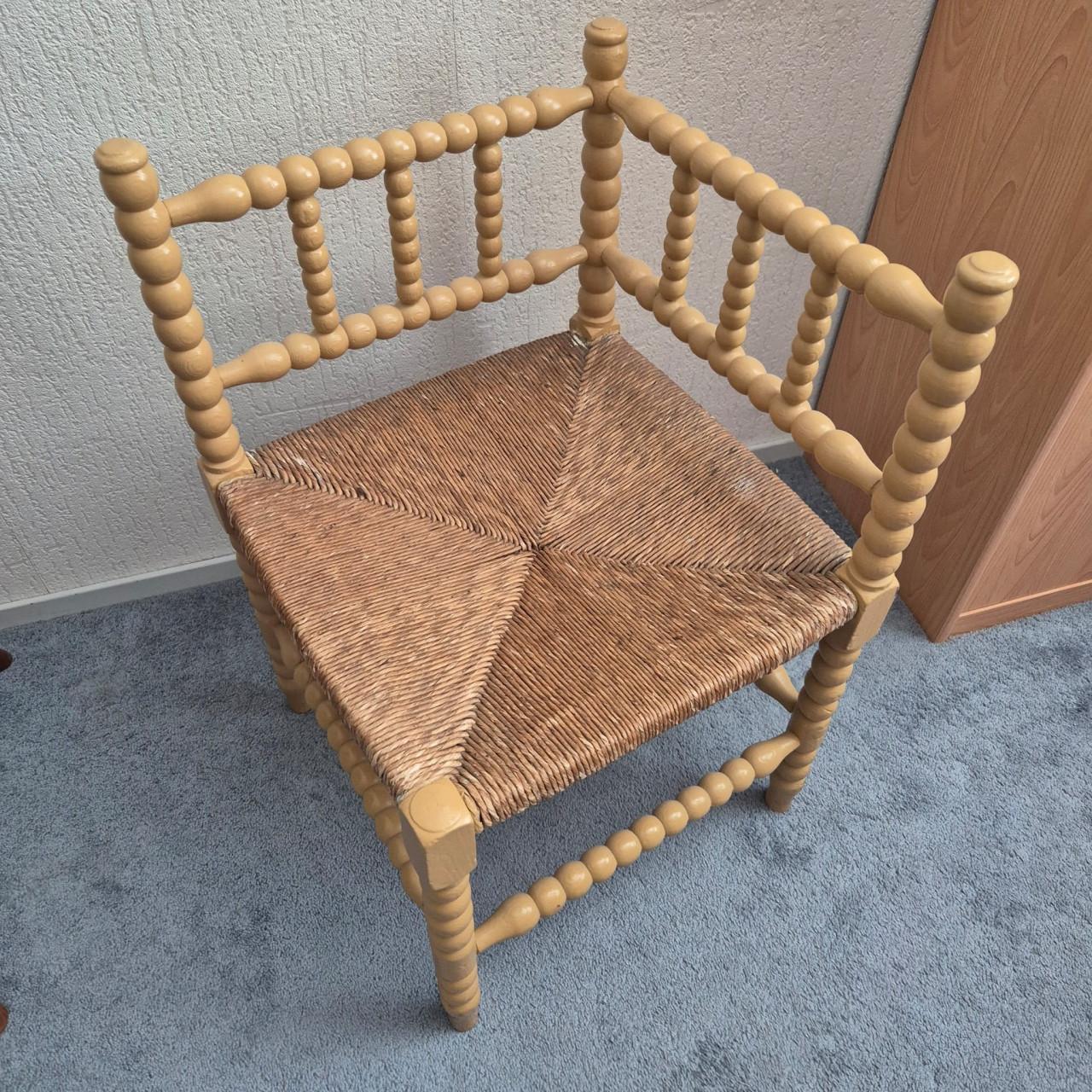 Te koop 2 stoelen en tafel boddin stijl