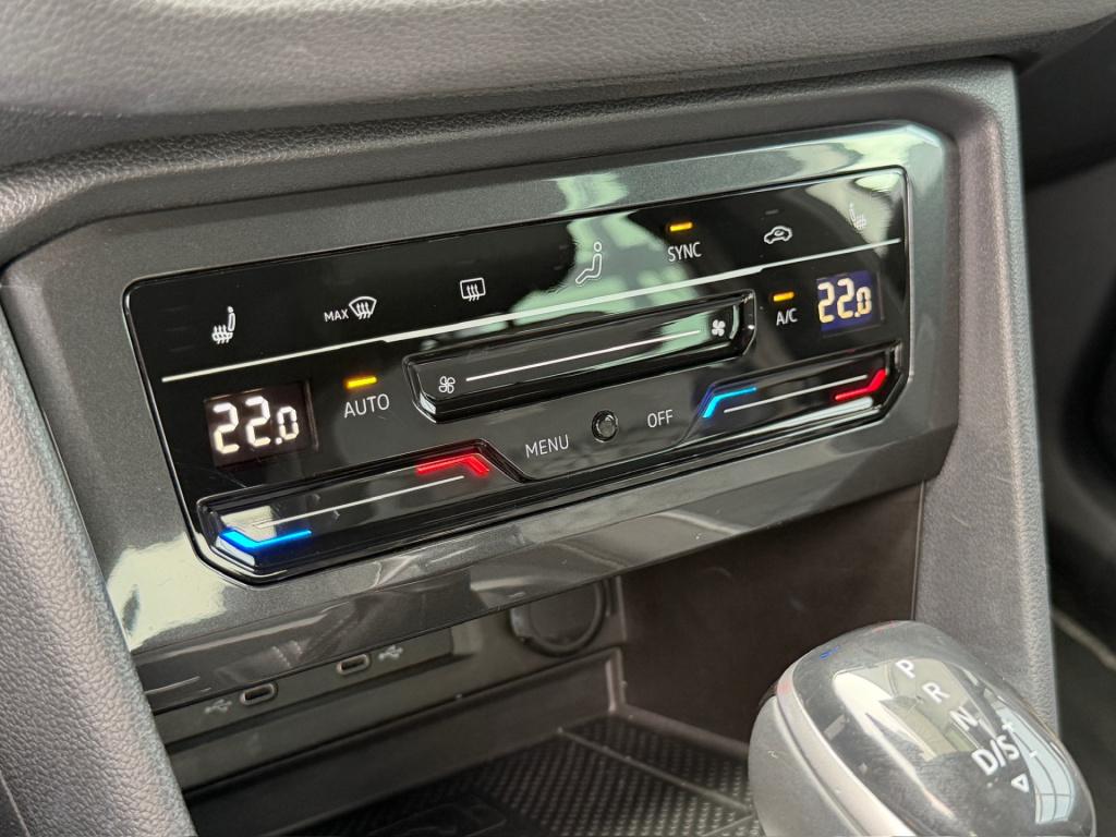 Volkswagen Tiguan 1.5 tsi 150pk dsg r-line | trekhaak | camera | carplay | 
