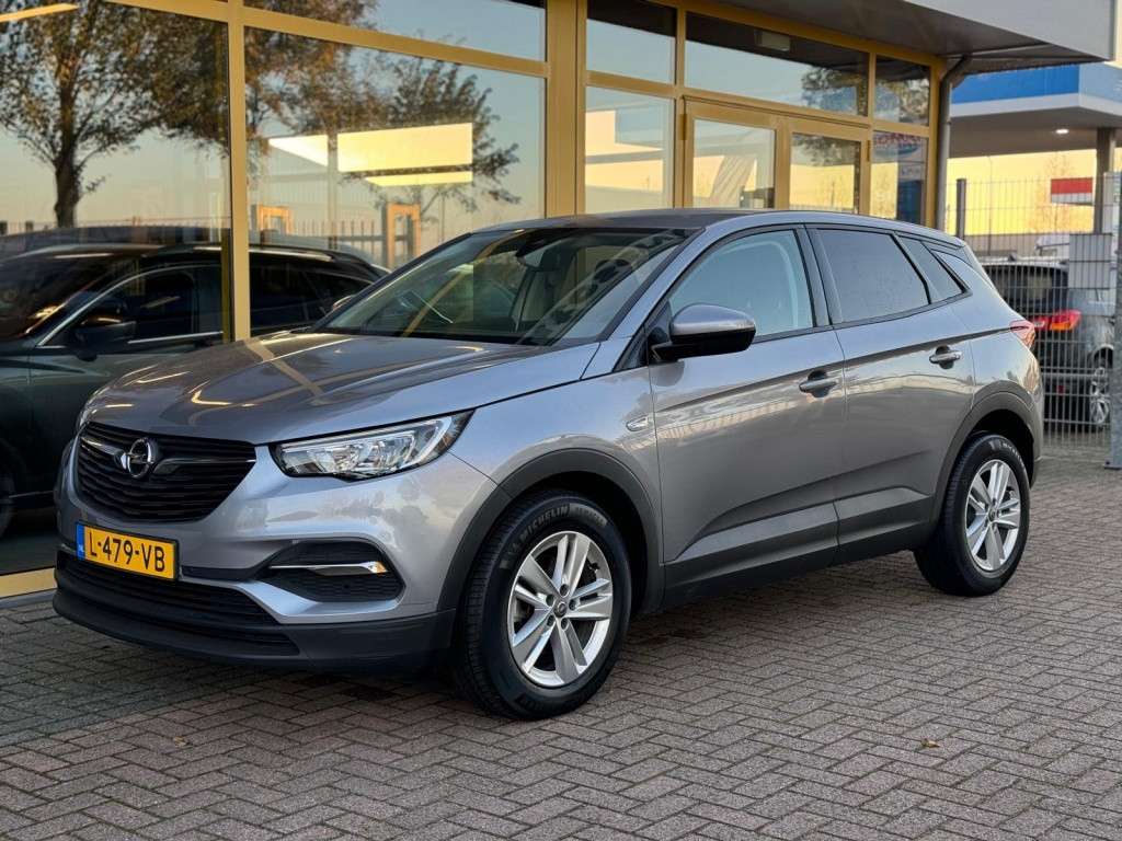 Opel Grandland X 1.2 turbo edition