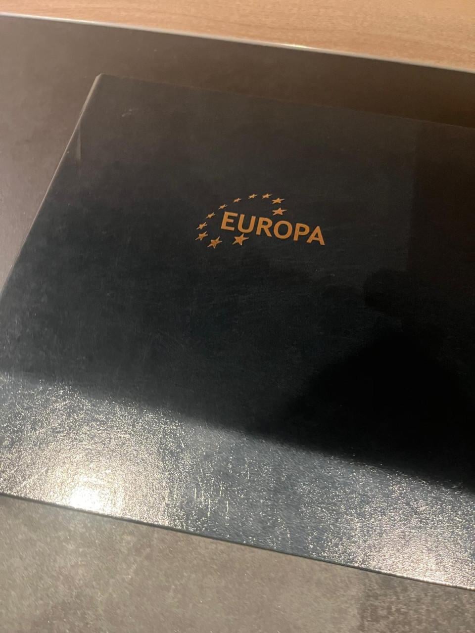 Verzameling Europa CEPT voornamelijk postfris