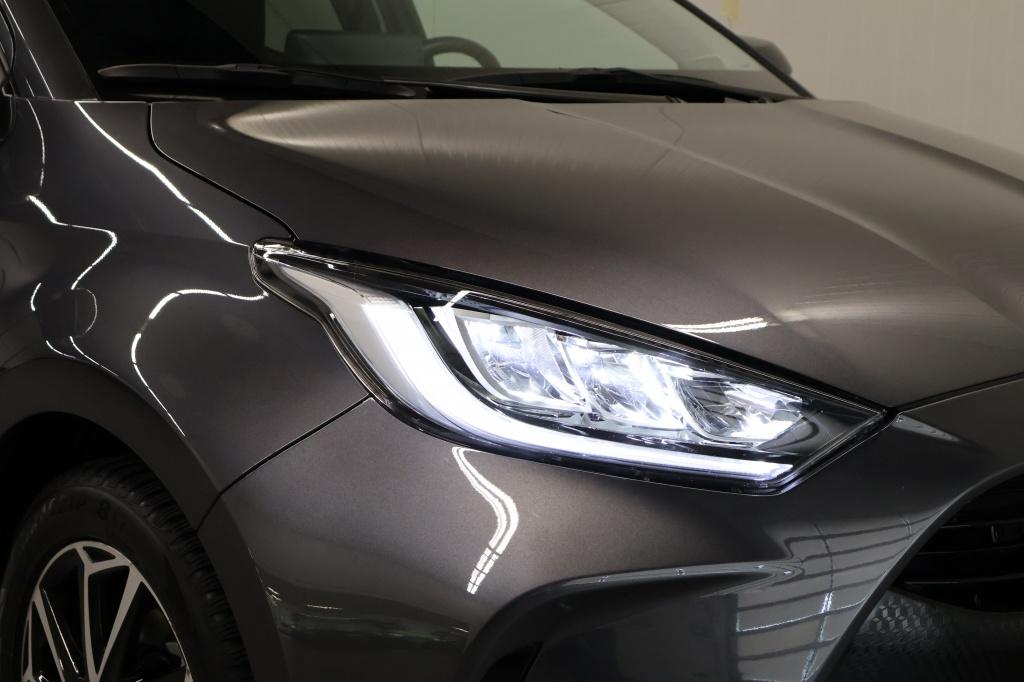 Toyota Yaris 1.5 hybrid dynamic