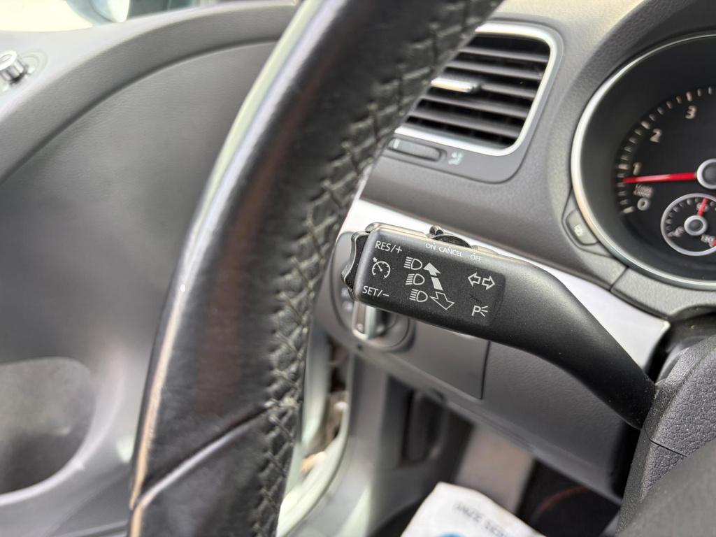 Volkswagen Golf 1.4 tsi highline/automaat/goed onderhouden/clima/lichtmetaa