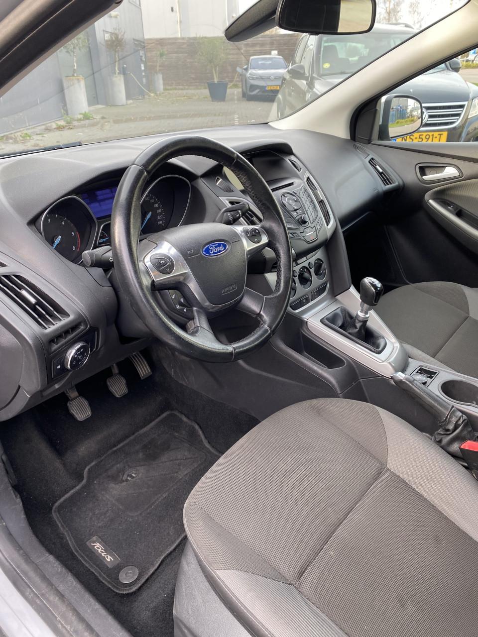 Ford Focus 1.6 Tdci 77KW Wagon 2012 Grijs | NAP