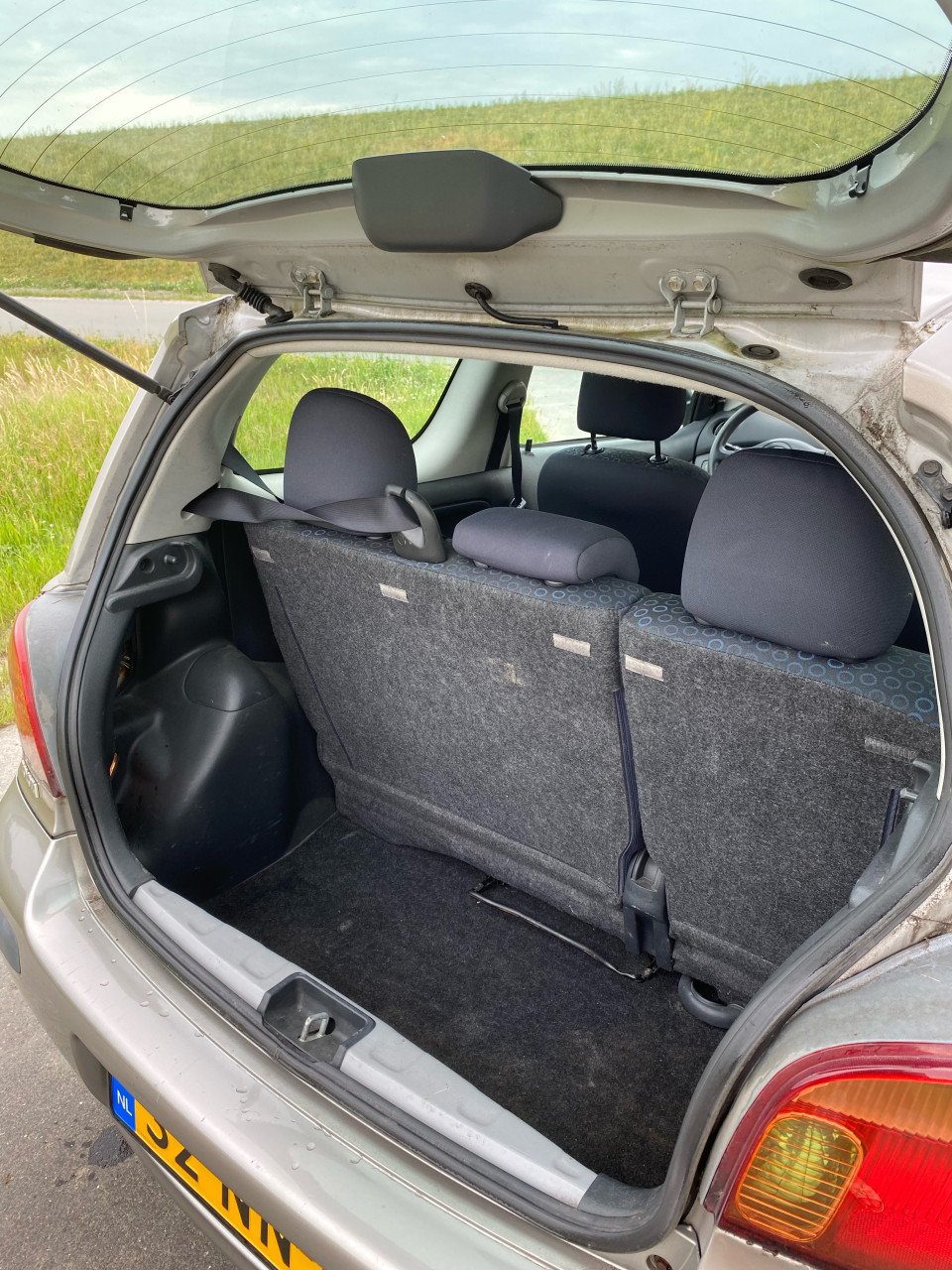 Toyota Yaris 1.0 16V Vvti 3DR 2004 Grijs