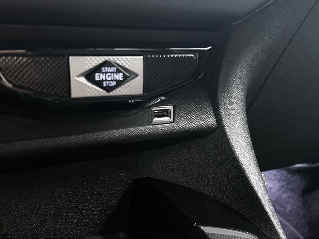 Ds Ds 3 crossback 130pk automaat performance line | rijklaar | camera | nav