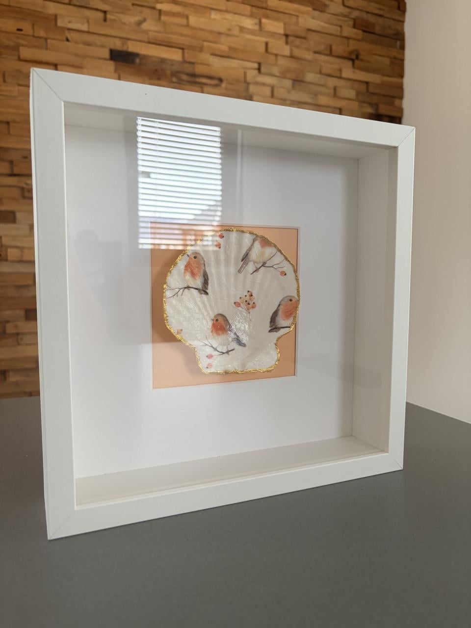 Handgemaakte Sint-Jakobsschelp in lijst unieke wanddecoratie