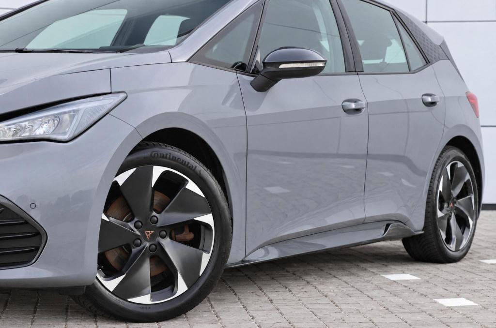 Cupra Born business 63 kwh 230pk | soh 98,2%