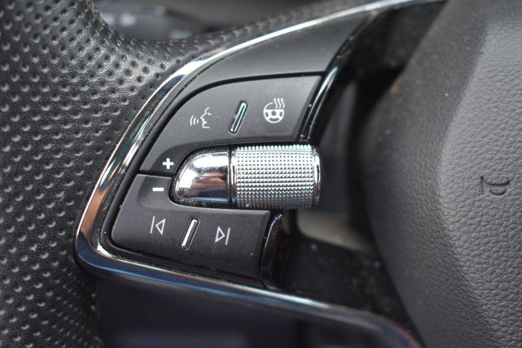 Skoda Kodiaq 1.5 tsi sportline 7p. | panoramadak | trekhaak | nap | canton 