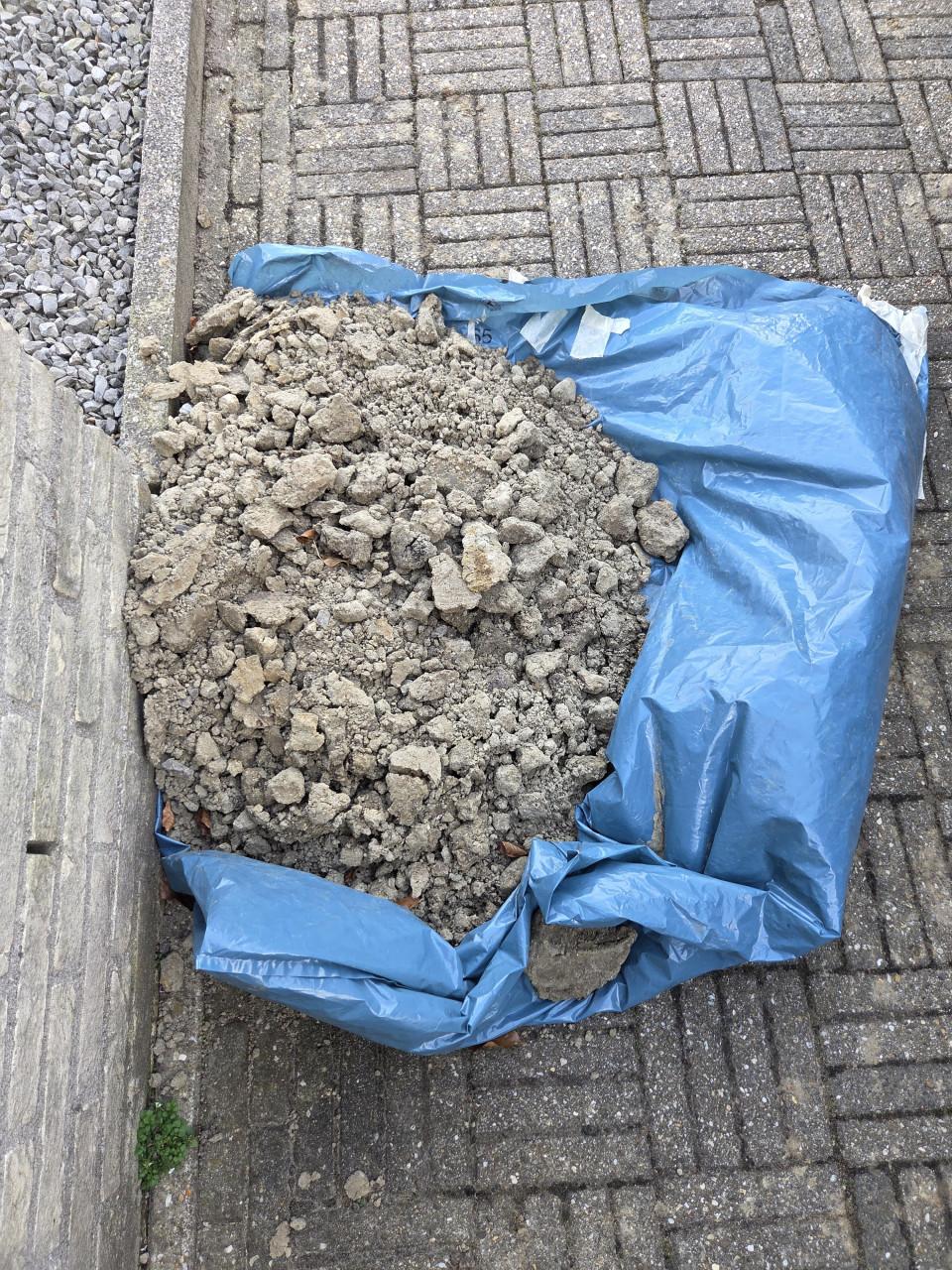 Gratis 8 emmers grond