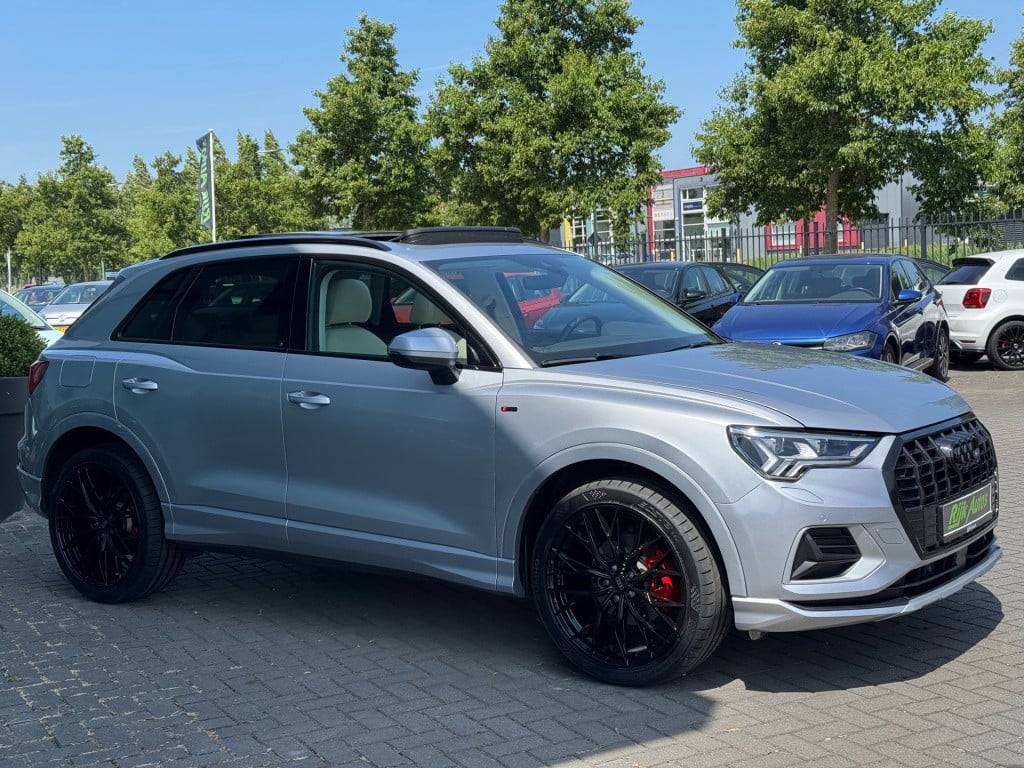 Audi Q3 35 tfsi advanced * panoramadak * matrix led * 360 camera