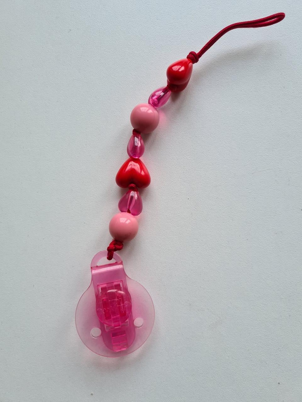 Nieuw ! Difrax Hartjes Speenkoord in het roze en rood