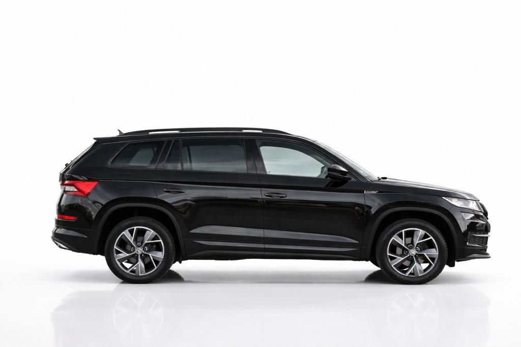 Skoda Kodiaq 1.5 tsi sportline | trekhaak | adapt. cruise | nap | canton | 