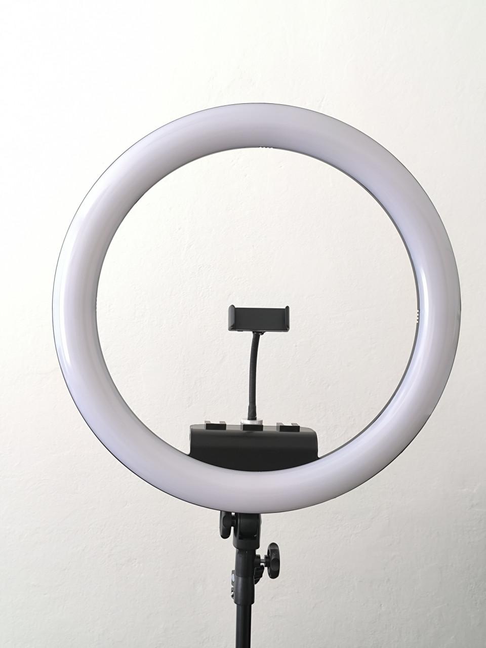 Nieuw regelbaar 18" LED ringlight met afstandsbediening.