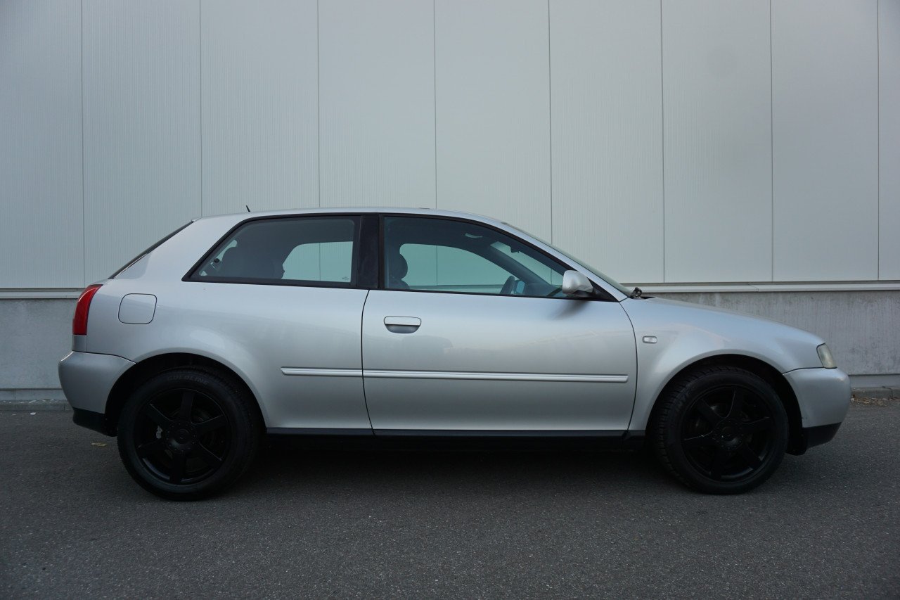 Audi A3 1.6 Attraction - AUTOMAAT / Climate / Elektr. ramen / NAP