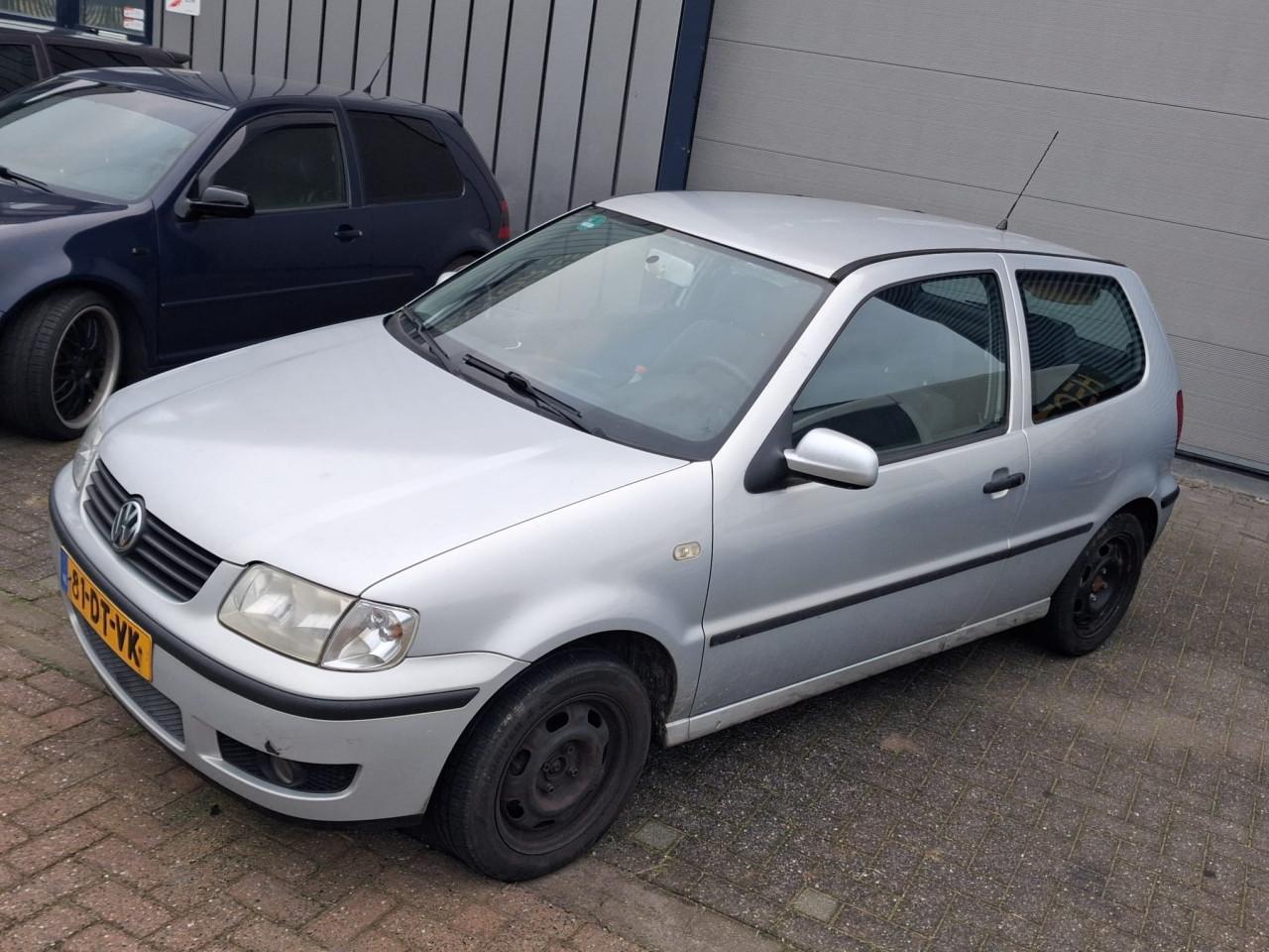 Volkswagen polo 1.4 MPI lage km stand!