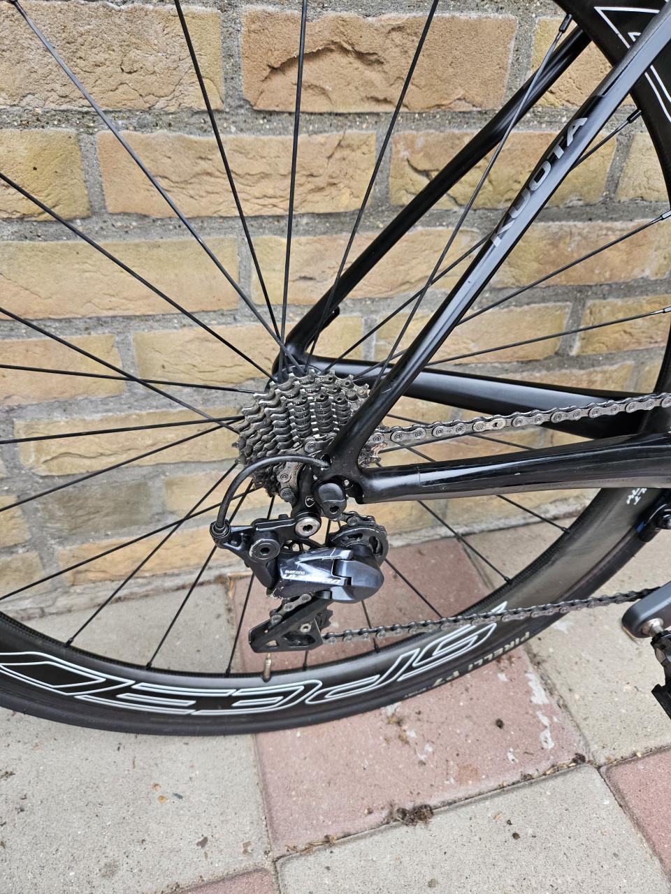 Kuota Kougar full carbon racer met Ultegra 11-speed.