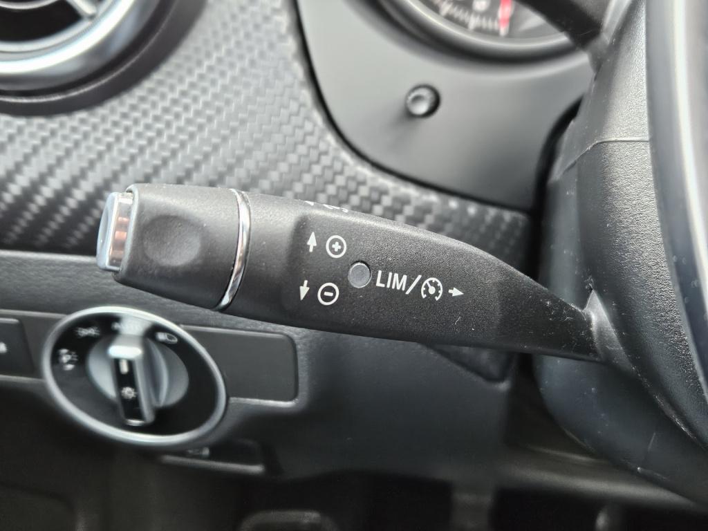 Mercedes-Benz A-Klasse 160 amg night edition | cruisec. | pdc