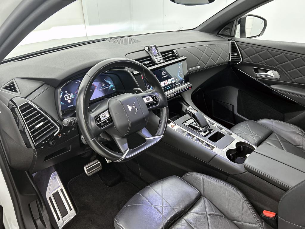 Ds Ds 7 crossback e-tense awd 300pk automaat rivoli | zwart leder | adaptie