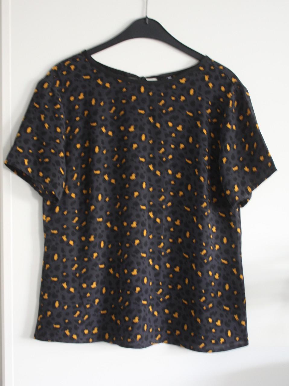 Shirt antraciet met panterprint maat m