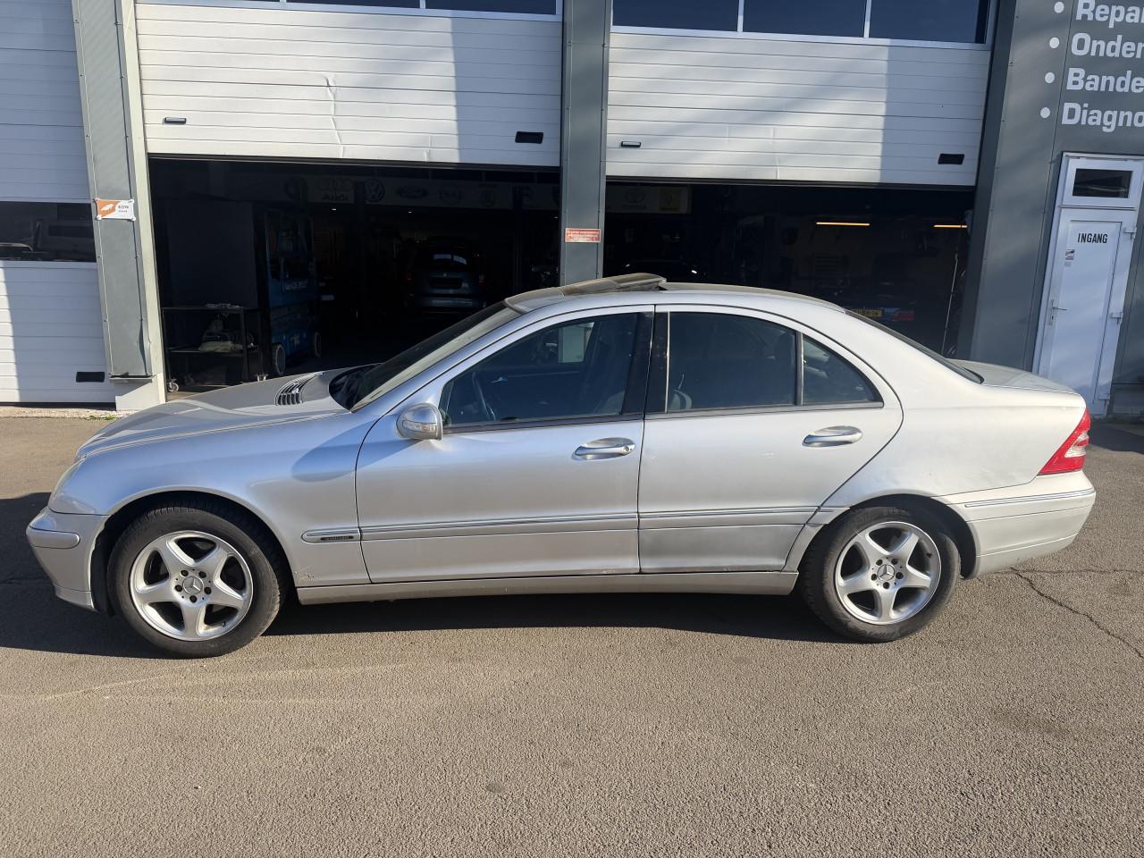 Mercedes C-Klasse C240 Classic sedan Bouwjaar 2001 AUTOMAAT NAP ! ! !