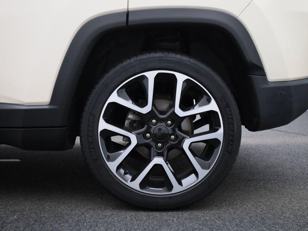 Jeep Compass 1.3t limited | automaat | navigatie | apple carplay / android 
