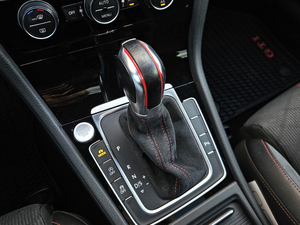 Volkswagen Golf 2.0 tsi gti tcr | akrapovic | pano | acc | rijklaar inclusi
