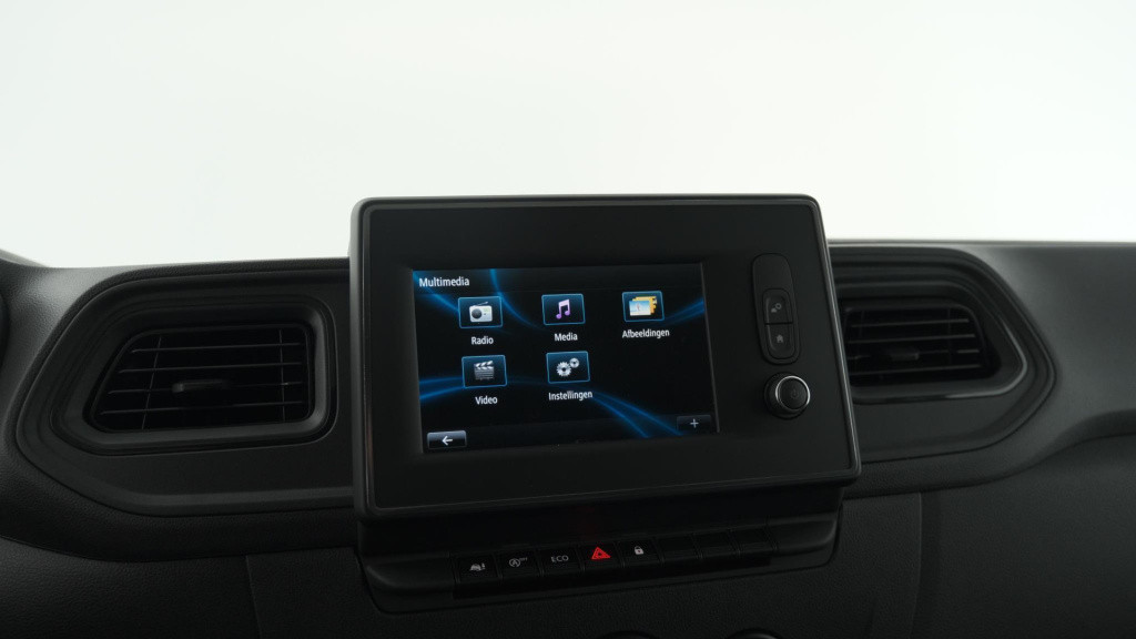 Renault Master t35 2.3 dci 135 l2h2 comfort | direct leverbaar | navigatie 