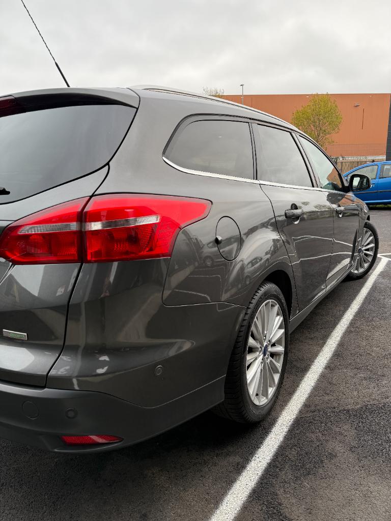 Ford Focus 1.0 - titanium edition