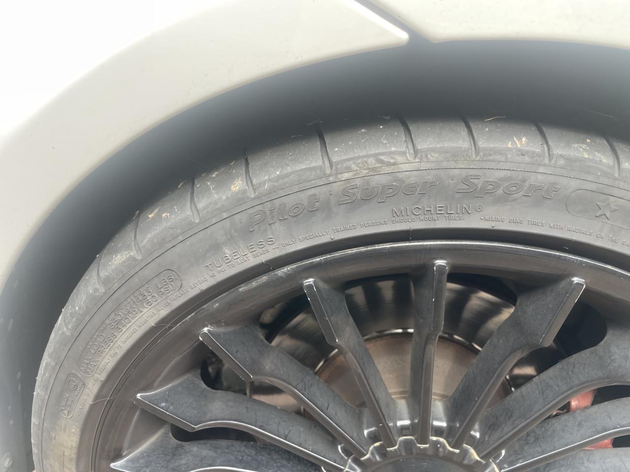 Bmw banden en velgen 19"