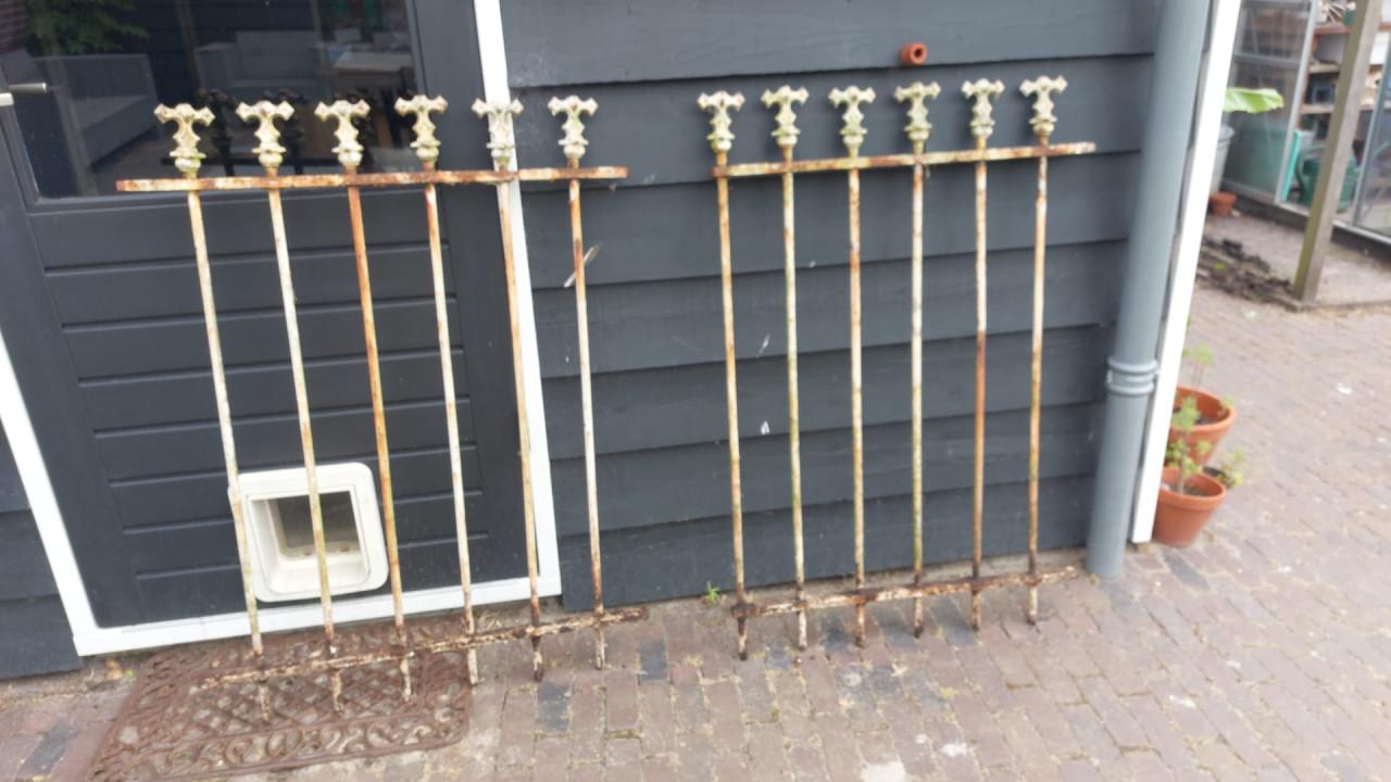 Brocante metalen hekjes
